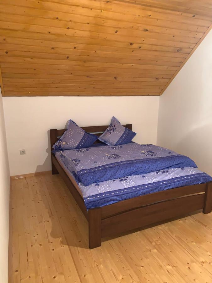 Cottage house Podobovets Exterior photo