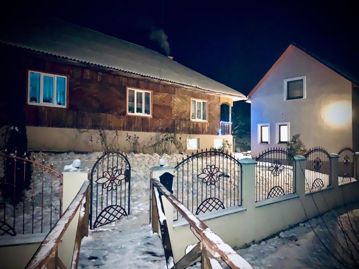 Cottage house Podobovets Exterior photo